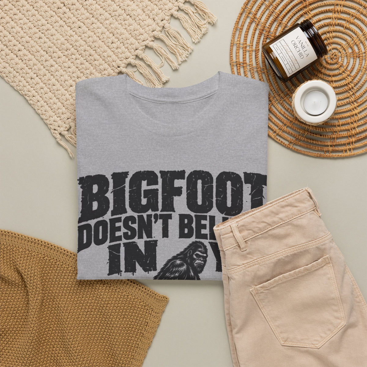 Bigfoot Doesn't Believe in You – Gildan 5000 T-Shirt | 191a-v2