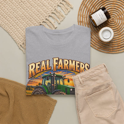 Real Farmers Green Tractor – Gildan 5000 T-Shirt | 309-R1